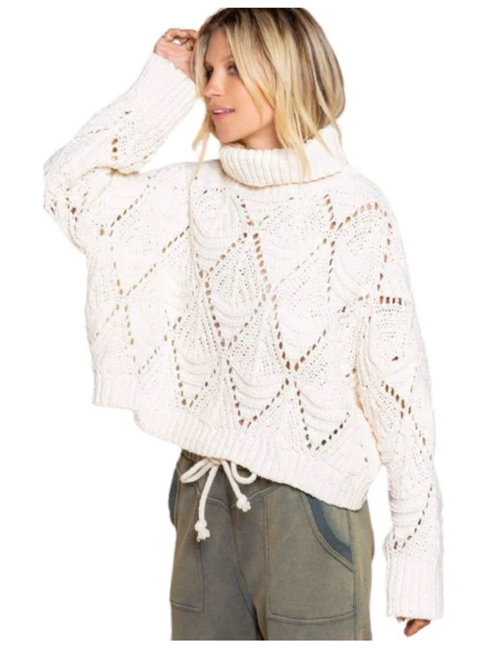 POL slouchy cropped chunky cable-knit pullover turtleneck sweater cream white